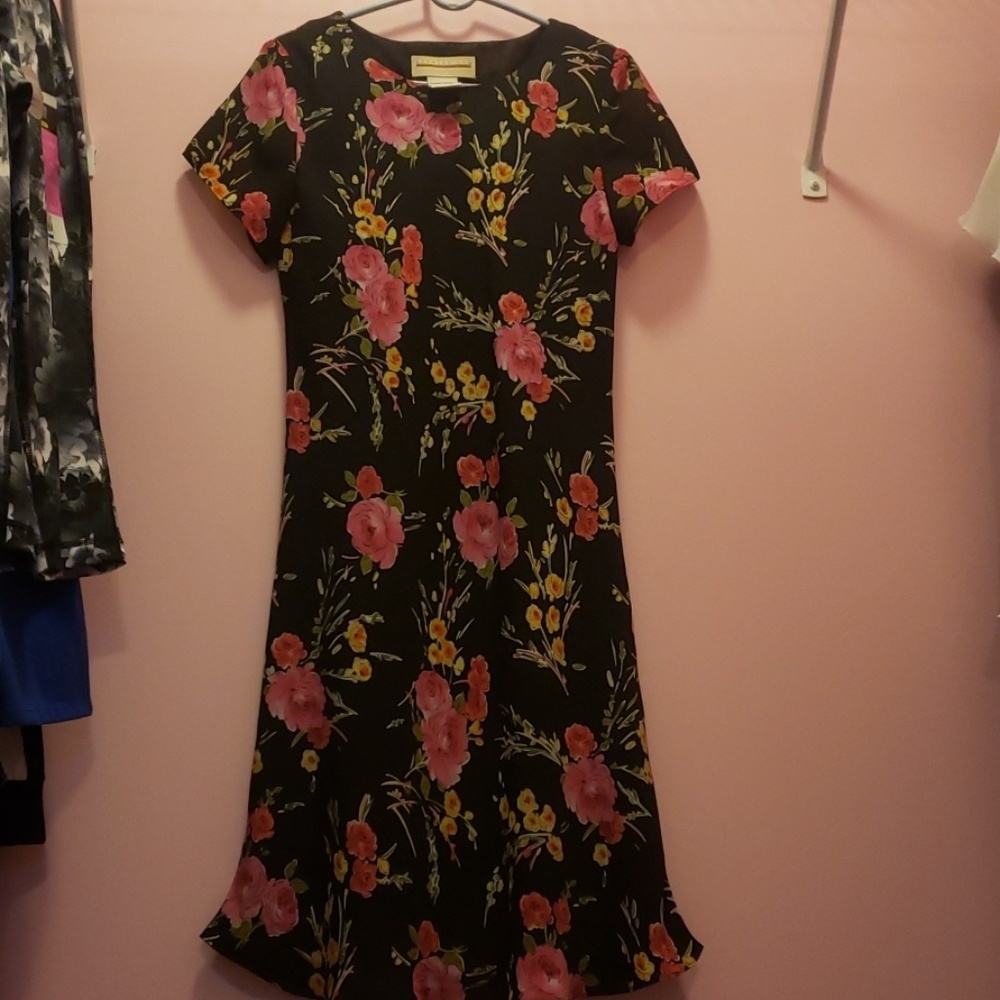 Expressions Floral Dress (M)